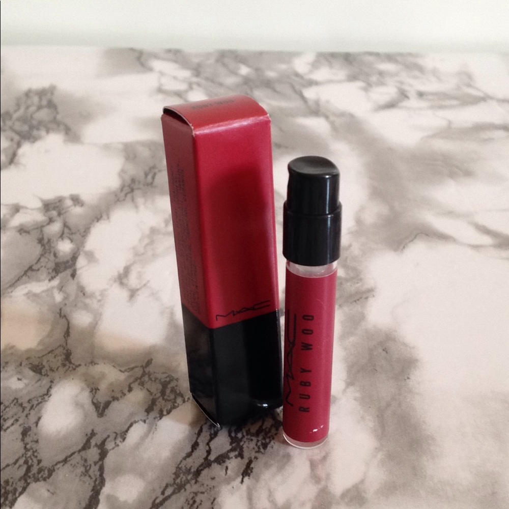 Mac Ruby Woo
